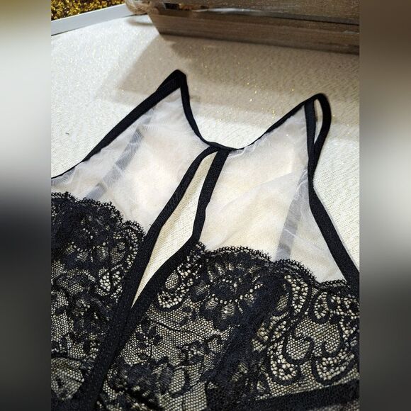 NWT Daydream Nation/Dolls Kill Bralette - Picture 5 of 12